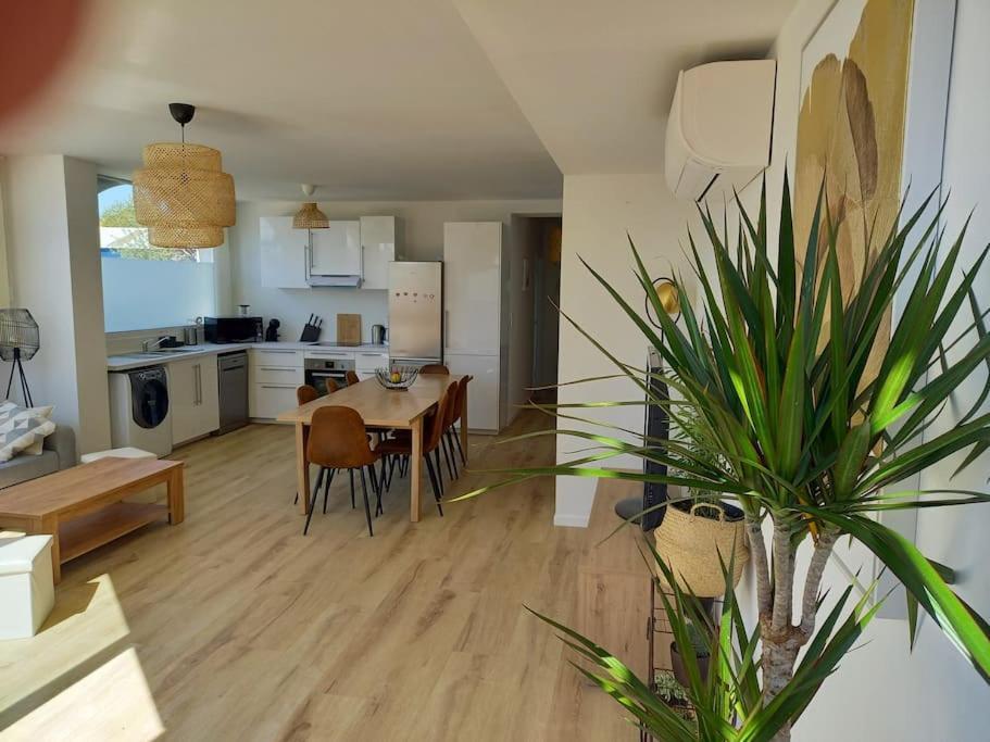 Appartement 100 M2 Terrasse Piscine グリュイッサン エクステリア 写真